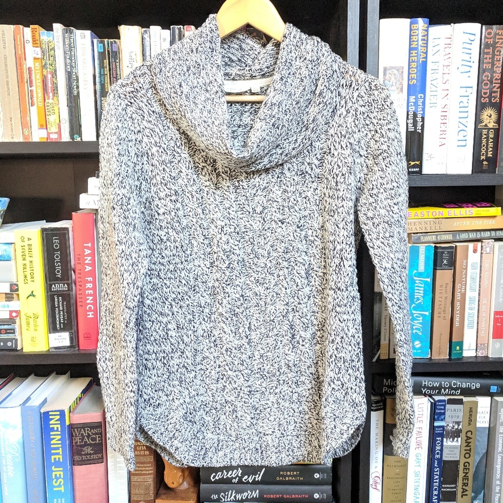 RD Style Black and White Cowl Neck Sweater